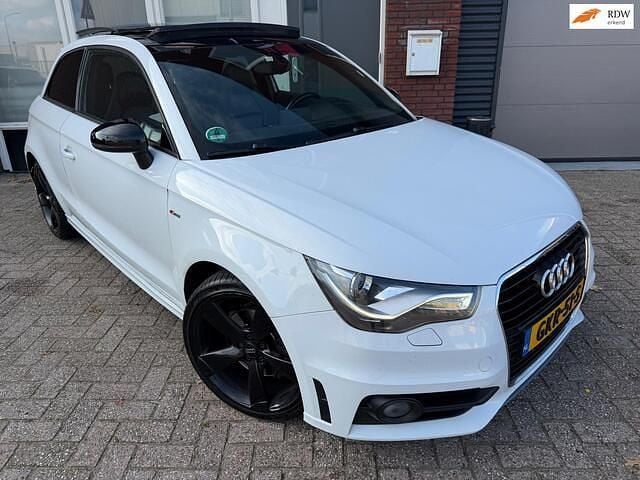Wit Gebruikt 2013 Audi A1 Proline Hatchback | € 8.999 (Eerlijke prijs) - Afbeelding 1/4