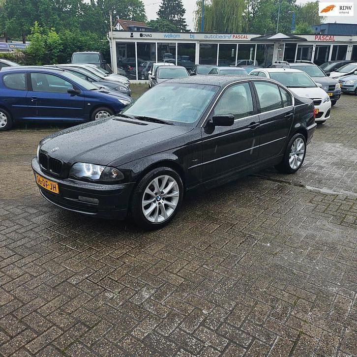 Occasion 1999 BMW 323 Executive | € 2.900 (Goede deal) - Afbeelding 1/4