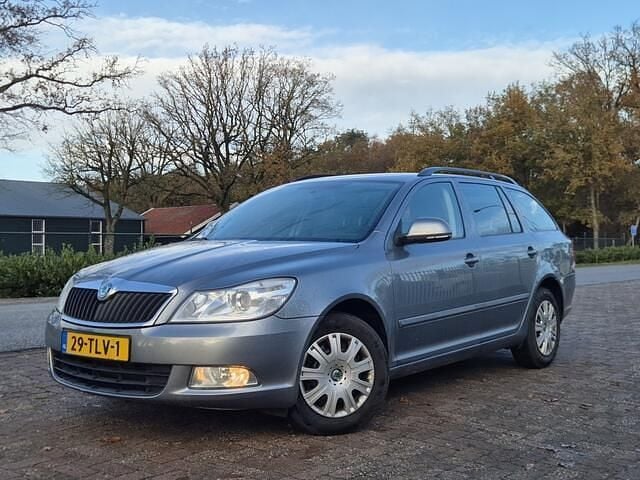 Occasion Skoda Octavia Ambition 105 PK (77 kW) 2012 Grijs Stationwagen