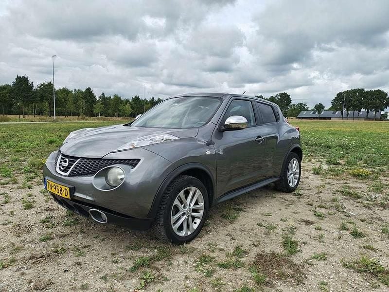 Grijs Gebruikt 2014 Nissan Juke Acenta SUV | € 8.500 (Eerlijke prijs) - Afbeelding 1/4
