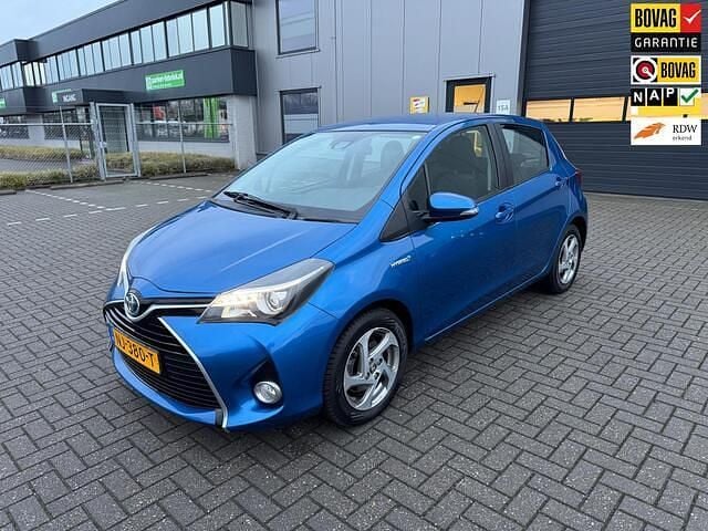 Blauw Occasion 2017 Toyota Yaris Trend Hatchback | € 9.999 (Goede deal) - Afbeelding 1/4