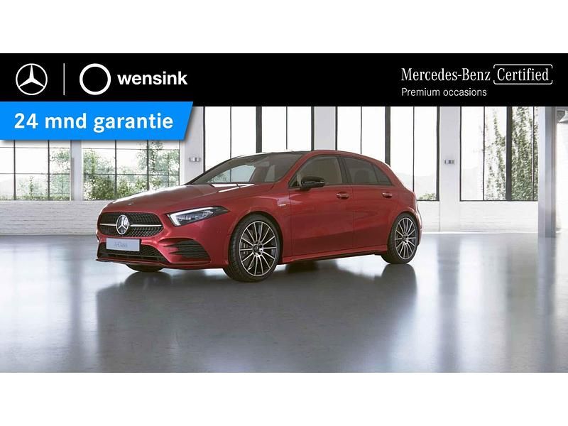 Rood Gebruikt 2022 Mercedes A250 Business Hatchback | € 26.850 (Eerlijke prijs) - Afbeelding 1/4