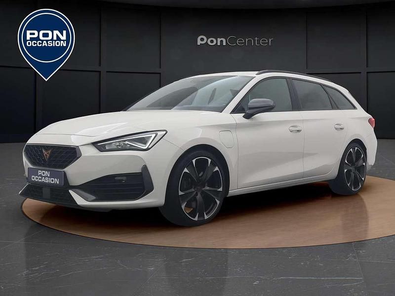 Wit Gebruikt 2023 Cupra Leon Stationwagen | € 29.950 (Eerlijke prijs) - Afbeelding 1/3