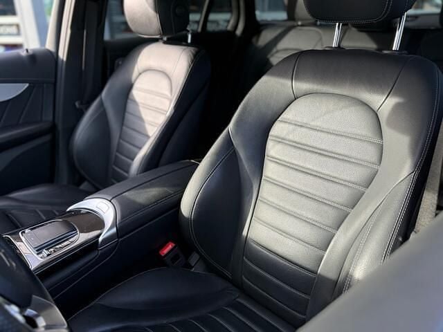 Occasion Mercedes GLC300 AMG 211 PK (155 kW) 2021 Zwart SUV