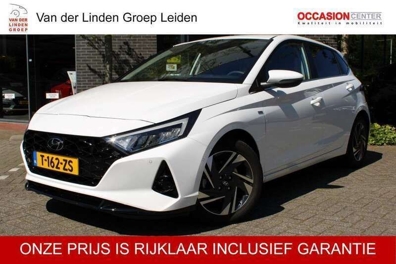 Wit Gebruikt 2023 Hyundai i20 Premium Hatchback | € 23.950 (Duur) - Afbeelding 1/4