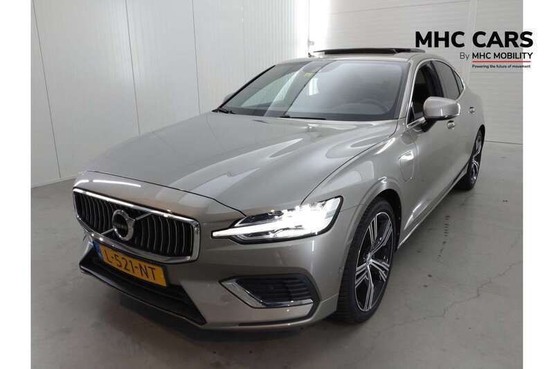 Grijs Gebruikt 2021 Volvo S60 Inscription Sedan | € 28.900 - Afbeelding 1/4