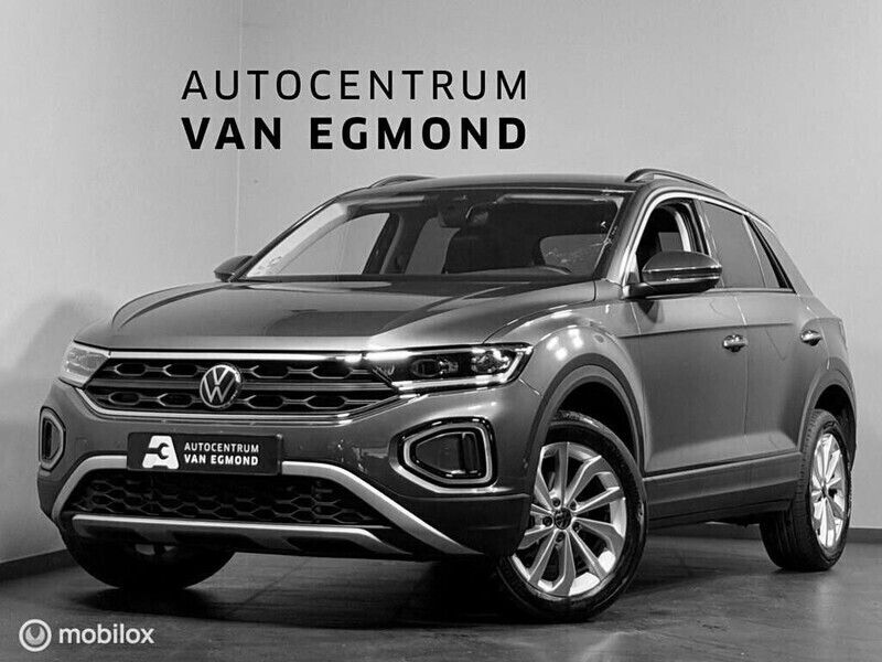 Grijs Gebruikt 2024 VW T-Roc Business SUV | € 30.999 (Eerlijke prijs) - Afbeelding 1/4