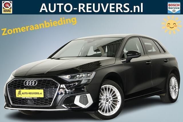 Zwart Gebruikt 2023 Audi A3 Sportback Advanced Hatchback | € 33.900 (Eerlijke prijs) - Afbeelding 1/4