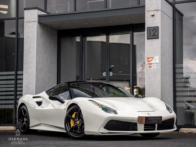 Wit Gebruikt 2017 Ferrari 488 Coupé | € 209.950 - Afbeelding 1/4