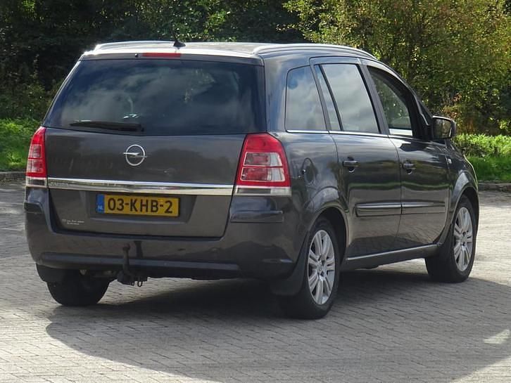 Occasion Opel Zafira Cosmo 150 PK (110 kW) 2009 Grijs MPV