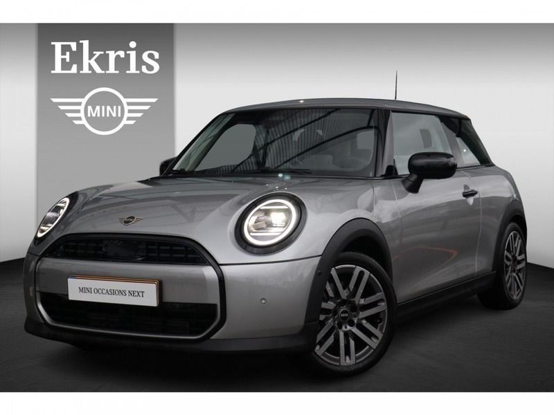 Melting silver Gebruikt 2024 Mini Cooper Hatchback | € 31.950 (Duur) - Afbeelding 1/4