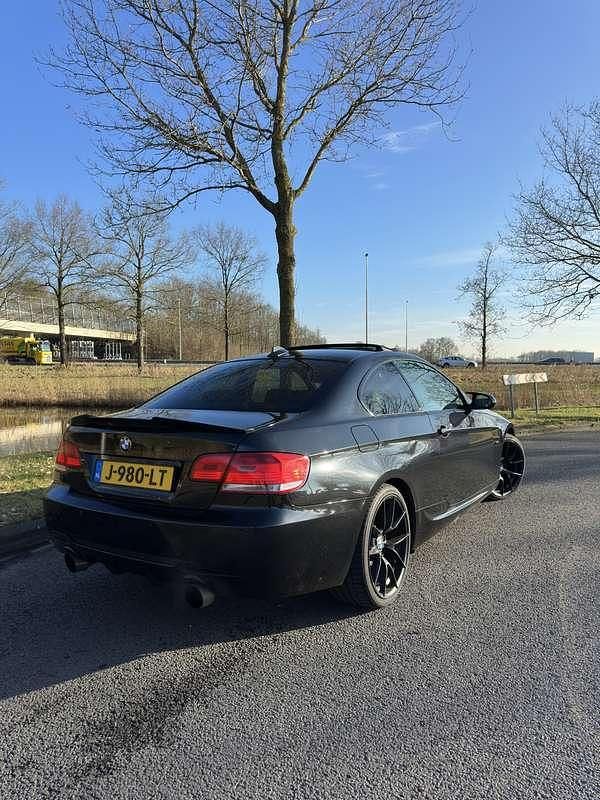 Occasion BMW 325 218 PK (160 kW) 2008 Zwart Coupé