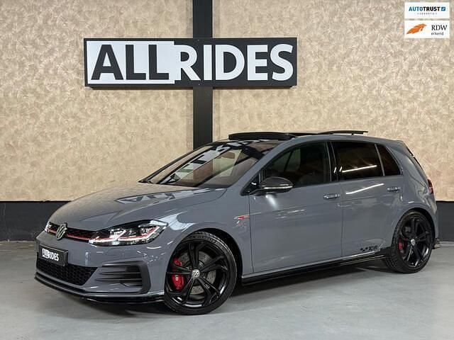 Grijs (metallic) Occasion 2019 VW Golf VII GTI Hatchback | € 29.950 (Goede deal) - Afbeelding 1/4