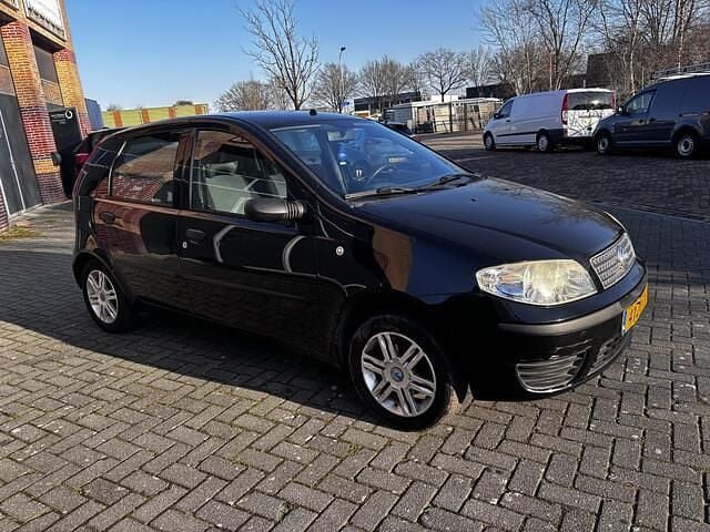 Occasion Fiat Punto Classica 60 PK (44 kW) 2008 Zwart Hatchback