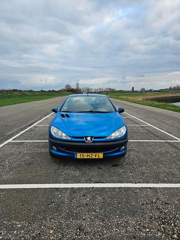 Gebruikt 2002 Peugeot 206 CC Cabriolet | € 750 (Eerlijke prijs) - Afbeelding 1/1