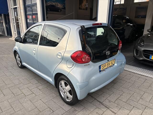 Occasion Toyota Aygo Sport 68 PK (50 kW) 2006 Blauw Hatchback