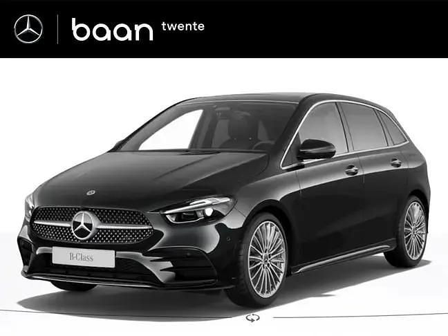 Zwart Nieuw 2025 Mercedes B250e Business MPV | € 54.434 - Afbeelding 1/4
