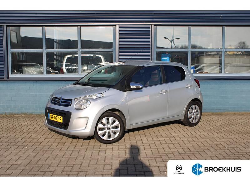 Grijs Occasion 2017 Citroën C1 Feel Hatchback | € 7.445 (Eerlijke prijs) - Afbeelding 1/4