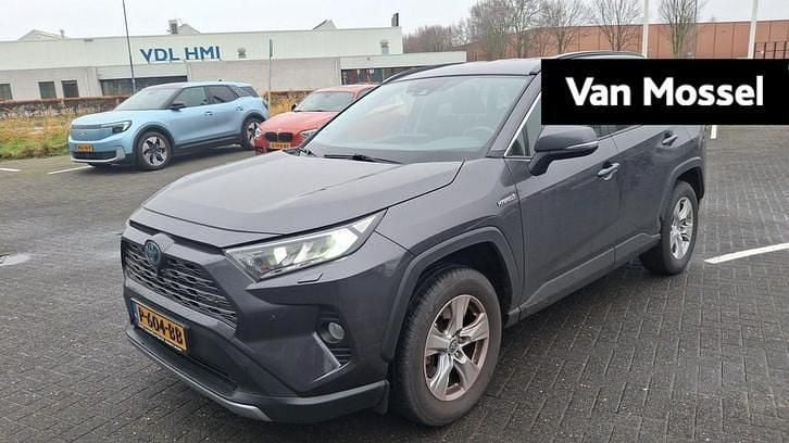 Grijs Occasion 2021 Toyota RAV4 Style SUV | € 31.845 (Super prijs) - Afbeelding 1/4