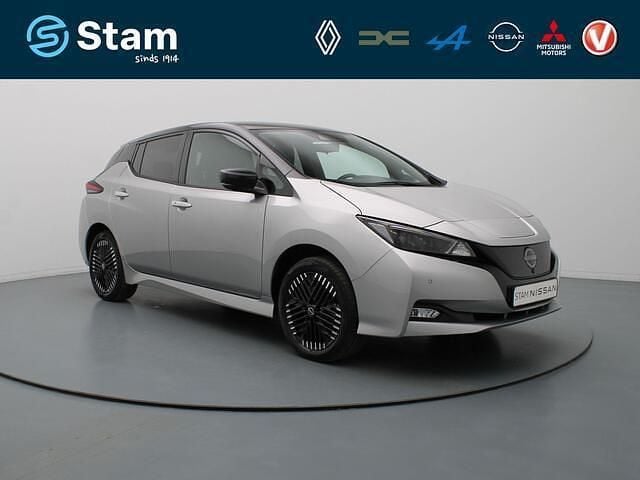 Grijs Gebruikt 2023 Nissan Leaf Tekna Hatchback | € 20.490 (Goede deal) - Afbeelding 1/4