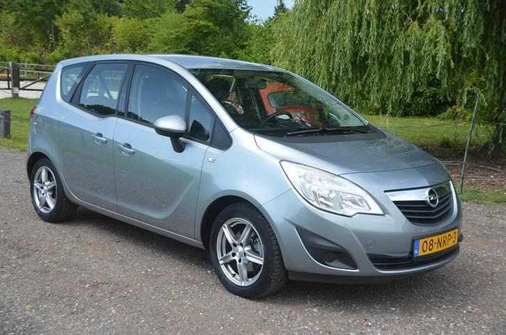 Occasion Opel Meriva Edition 120 PK (88 kW) 2010 Grijs (metallic) MPV