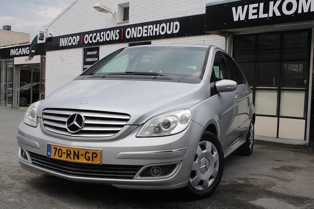 Grijs Gebruikt 2005 Mercedes B200 MPV | € 5.750 (Eerlijke prijs) - Afbeelding 1/4