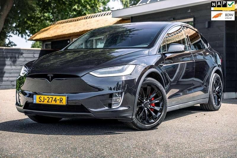 Zwart Gebruikt 2017 Tesla Model X SUV | € 27.999 (Goede deal) - Afbeelding 1/4