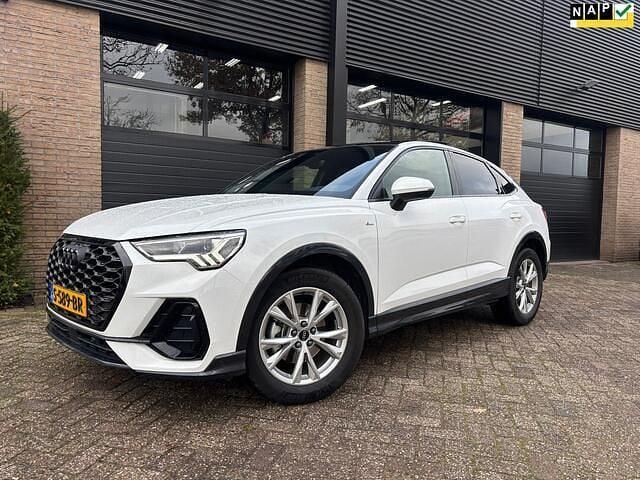 Wit Gebruikt 2023 Audi Q3 Sportback S-Line SUV | € 38.950 (Goede deal) - Afbeelding 1/4