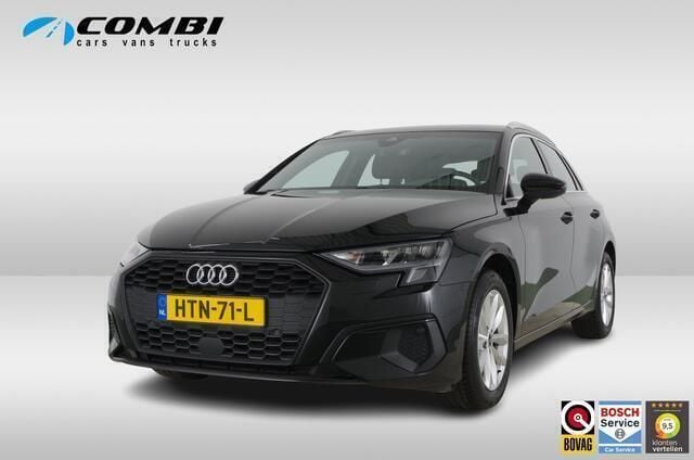Zwart, metallic lak Gebruikt 2024 Audi A3 Sportback Proline Hatchback | € 29.950 (Goede deal) - Afbeelding 1/4