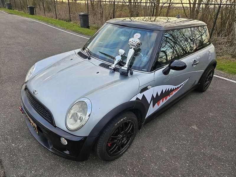 Gebruikt 2002 Mini Cooper Hatchback | € 2.500 (Iets duurder) - Afbeelding 1/4