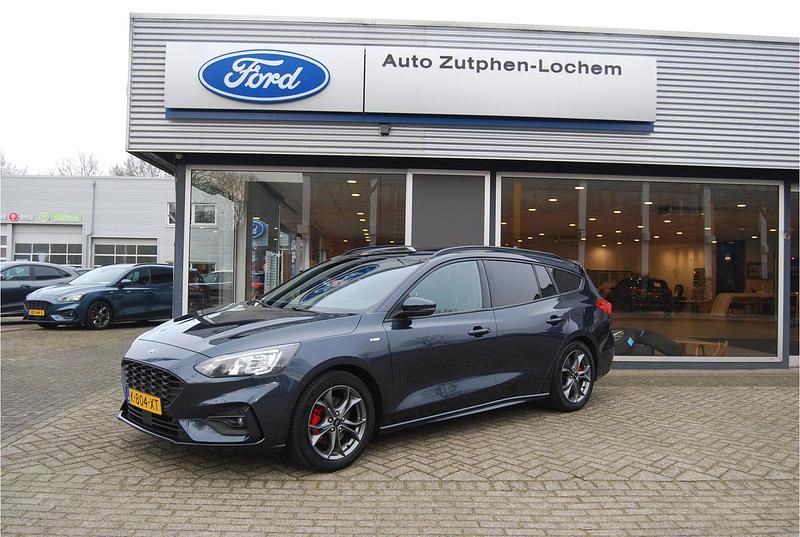 Blauw (metallic) Occasion 2021 Ford Focus ST-Line X Stationwagen | € 19.840 (Eerlijke prijs) - Afbeelding 1/4