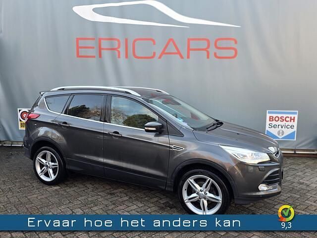 Grijs (metallic) Gebruikt 2015 Ford Kuga Titanium SUV | € 10.745 (Goede deal) - Afbeelding 1/4