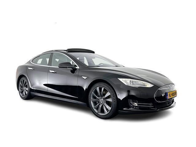 Zwart Gebruikt 2015 Tesla Model S Sedan | € 17.945 (Goede deal) - Afbeelding 1/4