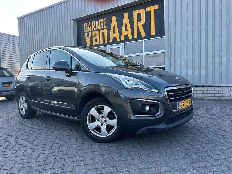 Grijs Gebruikt 2016 Peugeot 3008 Allure MPV | € 7.950 (Goede deal) - Afbeelding 1/4