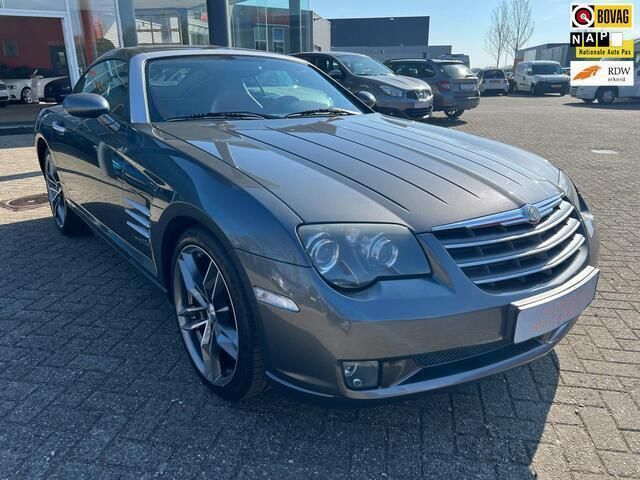 Grijs, metallic lak Gebruikt 2004 Chrysler Crossfire Coupé | € 7.940 (Eerlijke prijs) - Afbeelding 1/4