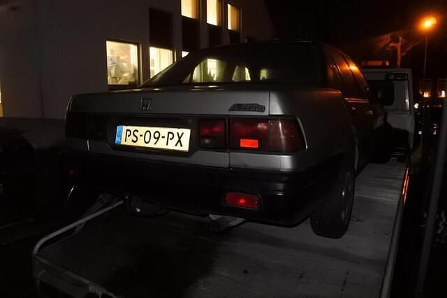 Beige Gebruikt 1986 Honda Accord Sedan | € 300 - Afbeelding 1/4