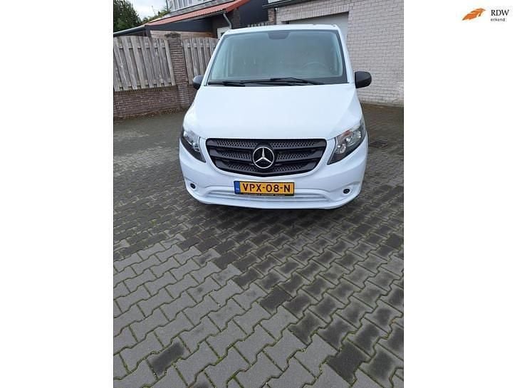 Wit Gebruikt 2019 Mercedes Vito Van | € 19.750 (Super prijs) - Afbeelding 1/4