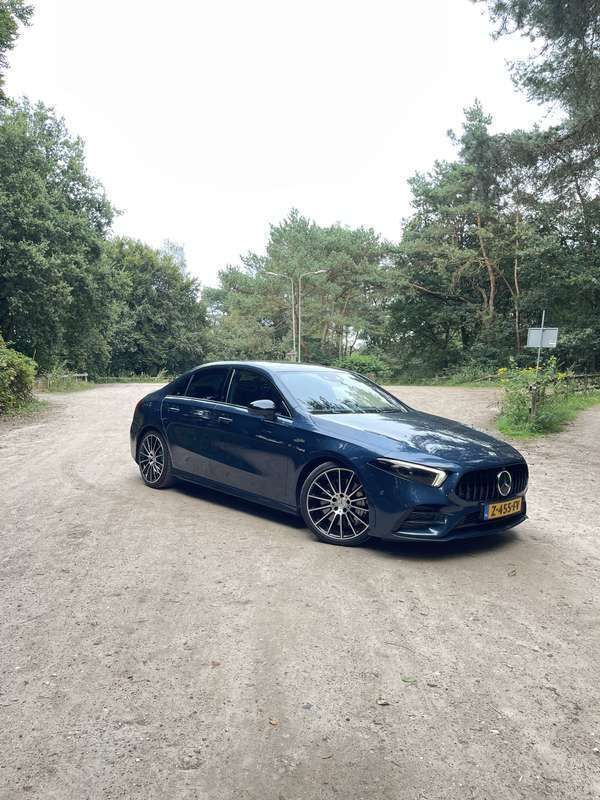 Blauw Gebruikt 2020 Mercedes A35 AMG AMG Sedan | € 39.999 (Super prijs) - Afbeelding 1/4