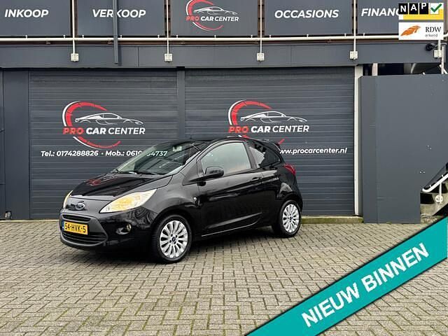 Zwart (metallic) Occasion 2009 Ford Ka Titanium Hatchback | € 3.499 (Eerlijke prijs) - Afbeelding 1/4
