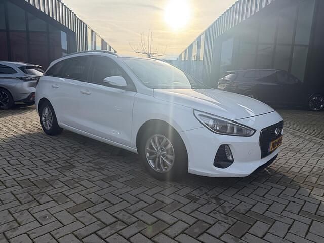 Occasion Hyundai i30 Comfort 120 PK (88 kW) 2017 Wit Stationwagen