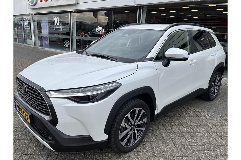 Wit Gebruikt 2024 Toyota Corolla Cross Style SUV | € 35.999 (Eerlijke prijs) - Afbeelding 1/1