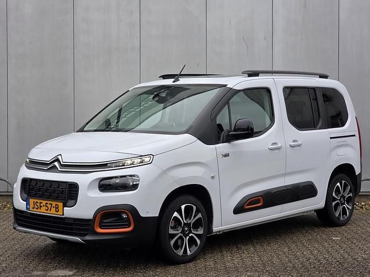 Wit Occasion 2023 Citroën Berlingo Shine MPV | € 36.035 (Iets duurder) - Afbeelding 1/4