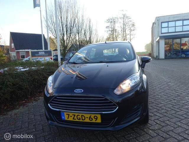 Occasion Ford Fiesta Style 65 PK (47 kW) 2015 Zwart Hatchback
