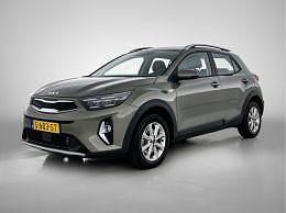 Groen Gebruikt 2023 Kia Stonic SUV | € 19.945 (Eerlijke prijs) - Afbeelding 1/3