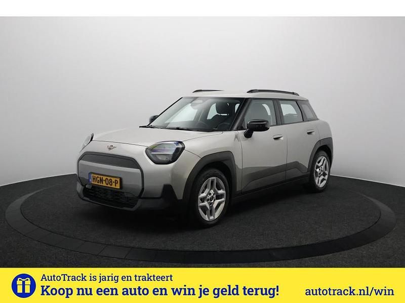 Grijs Gebruikt 2025 Mini Aceman Essential SUV | € 28.845 - Afbeelding 1/4