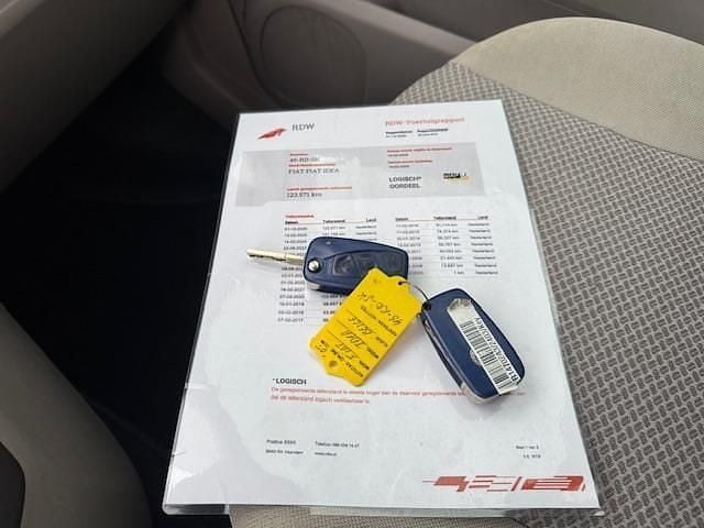 Occasion Fiat Idea Active 95 PK (69 kW) 2005 Grijs (metallic) MPV