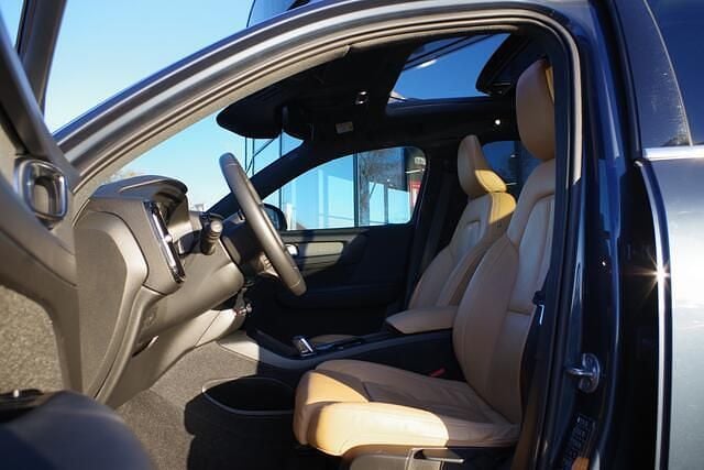 Occasion Volvo XC40 Inscription 262 PK (192 kW) 2021 Blauw (metallic) SUV