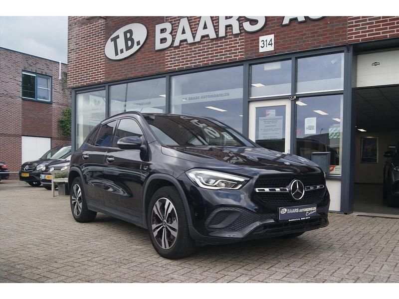 Zwart Gebruikt 2020 Mercedes GLA250 SUV | € 32.950 (Goede deal) - Afbeelding 1/4