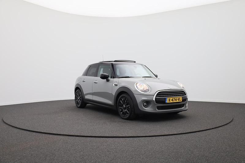 Occasion Mini Cooper Business 136 PK (100 kW) 2021 Grijs Hatchback