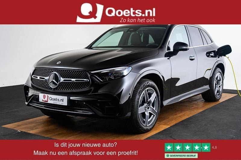 Zwart Gebruikt 2023 Mercedes GLC300e AMG line SUV | € 61.950 (Eerlijke prijs) - Afbeelding 1/4